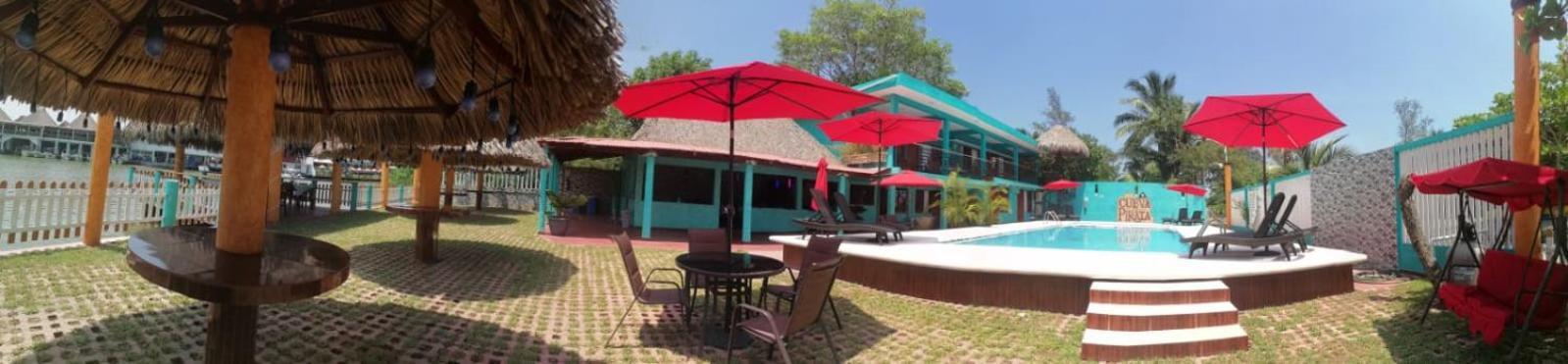 Hotel La Cueva Del Pirata Casitas Extérieur photo